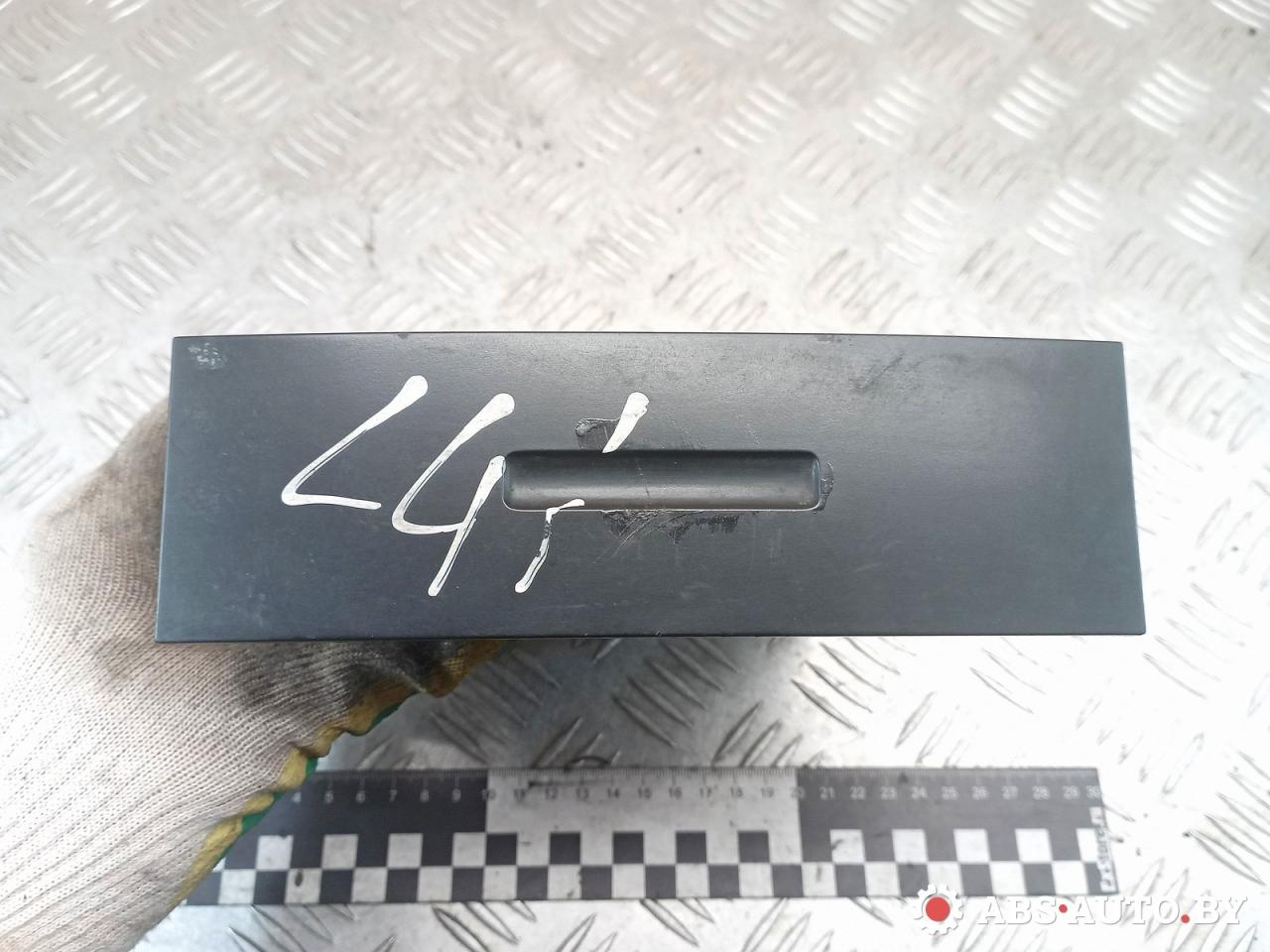 бардачок Citroen C3 1 поколение 2006, 1.6 л., бензин, АКПП, хетчбэк 5 дв. - фото №1