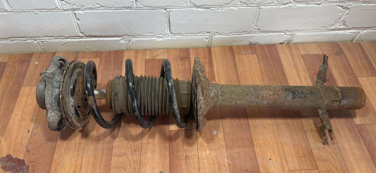 стойка передняя Peugeot Boxer 2 поколение 2010, 2.2 л., дизель, МКПП, микроавтобус - фото №1