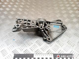 кронштейн генератора Renault Scenic 3 поколение 2010, 1.5 л., K9K 832, дизель, МКПП, 8200669495