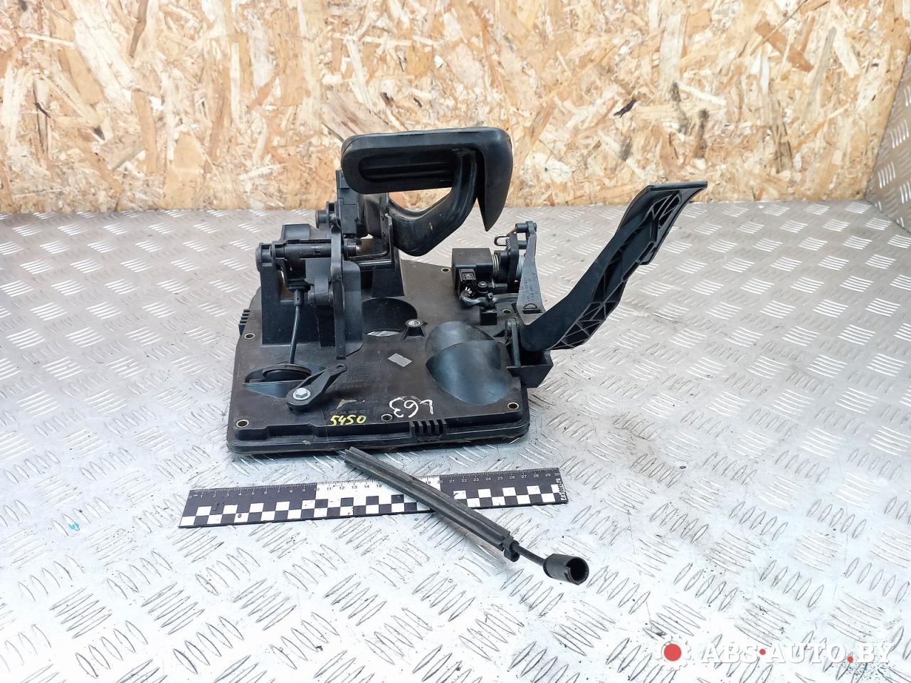 узел педальный (блок педалей) Mercedes-Benz A W168 1 поколение (1997-2001) 2001, 1.4 л., бензин, АКПП, хетчбэк 5 дв., A1683011020, A1682903001, A1682900649 - фото №1