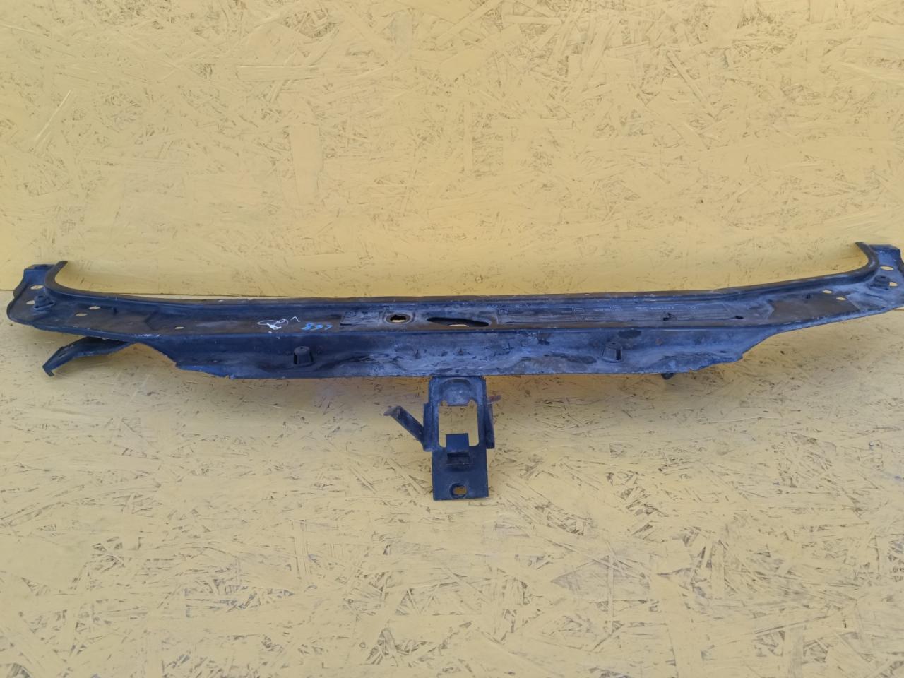 рамка капота Renault Laguna 2 поколение 2004, 1.8 л., бензин, МКПП, хетчбэк 5 дв. - фото №1