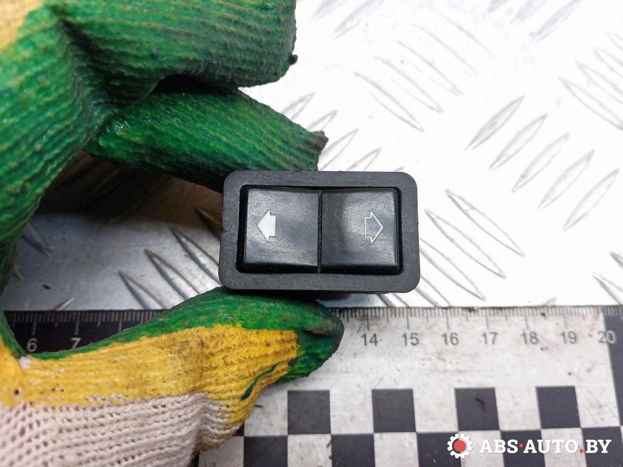 кнопка стеклоподъемника двери BMW 5 серия E39 1999, 3.0 л., M57 D30 (306D1), дизель, АКПП, 8368974 - фото №1