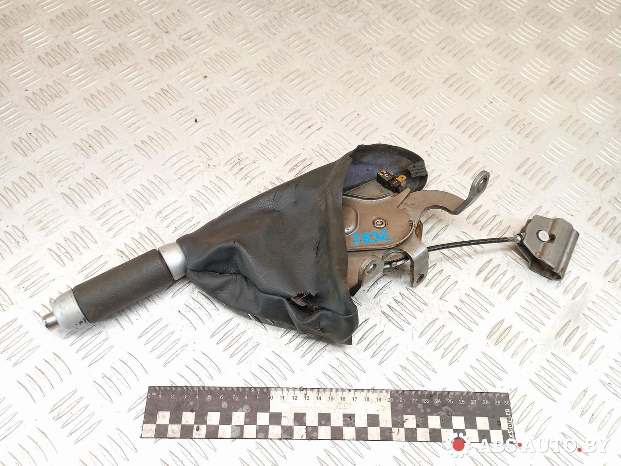 рычаг ручного тормоза (ручника) Mini Cooper 1 поколение 2003, 1.6 л., W10 B16 A, бензин, МКПП - фото №1