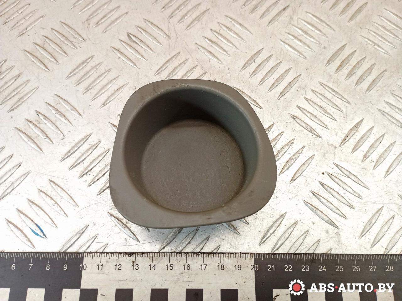 подстаканник Renault Trafic 3 поколение 2016, 1.6 л., R9M 408, дизель, МКПП, микроавтобус, 684308776R, 684306900R, 684308225R, 93452483, 93452479, 93452482 - фото №1