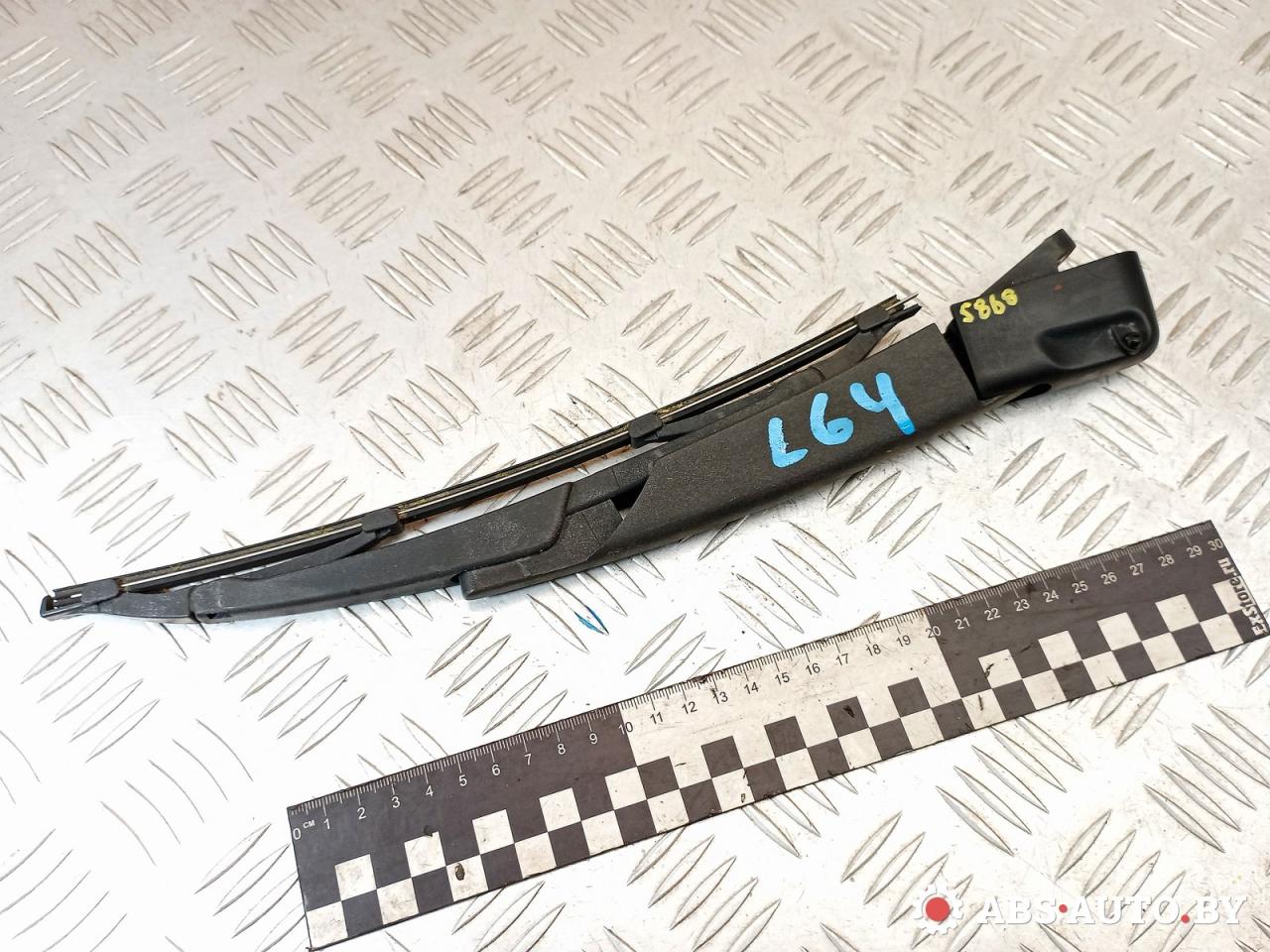 щеткодержатель задний Mini Cooper 1 поколение 2003, 1.6 л., W10 B16 A, бензин, МКПП, 7044625 - фото №1