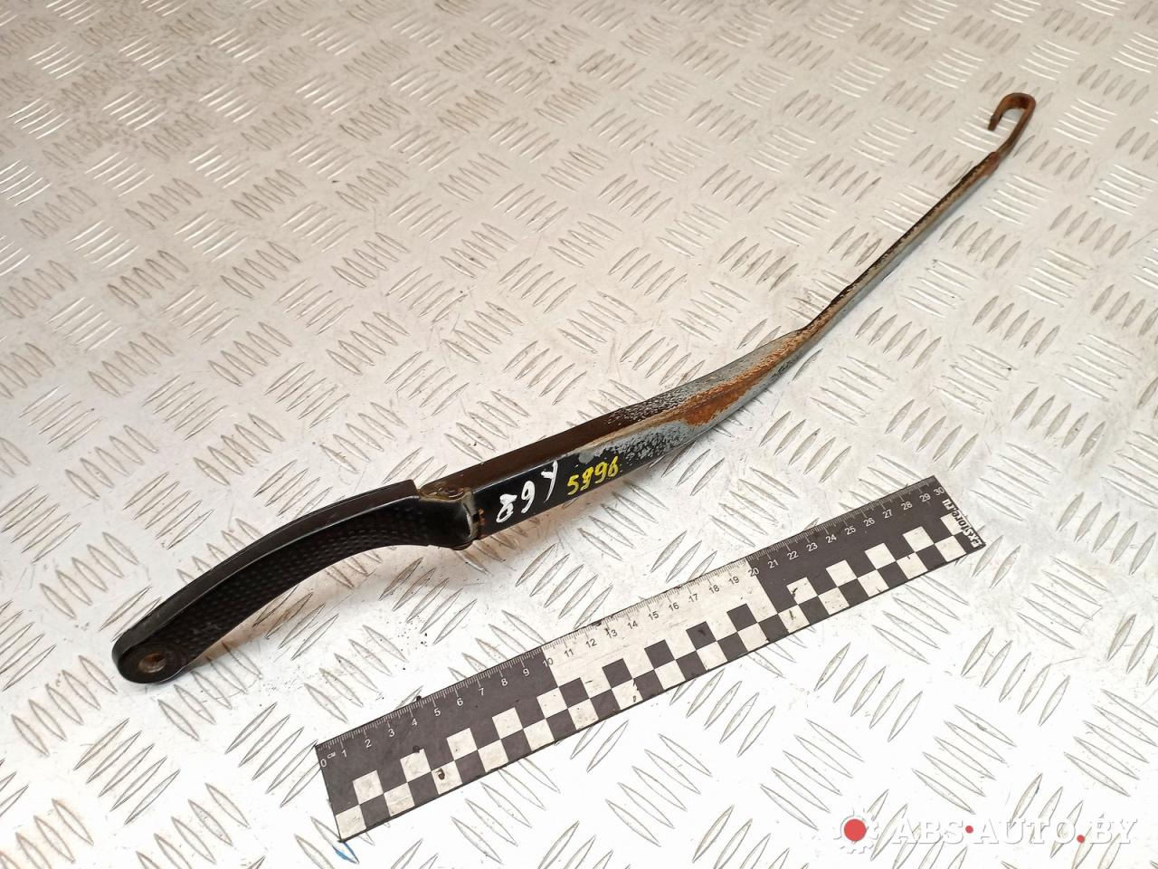 щеткодержатель (поводок стеклоочистителя, дворник) Renault Laguna 2 поколение 2004, 1.8 л., бензин, МКПП, хетчбэк 5 дв., 80004996 - фото №1