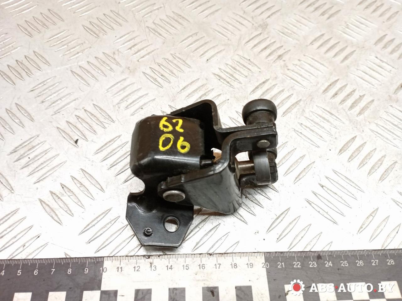 ролик двери сдвижной Citroen Berlingo 2 поколение (B9) 2009, 1.6 л., дизель, МКПП, фургон - фото №1