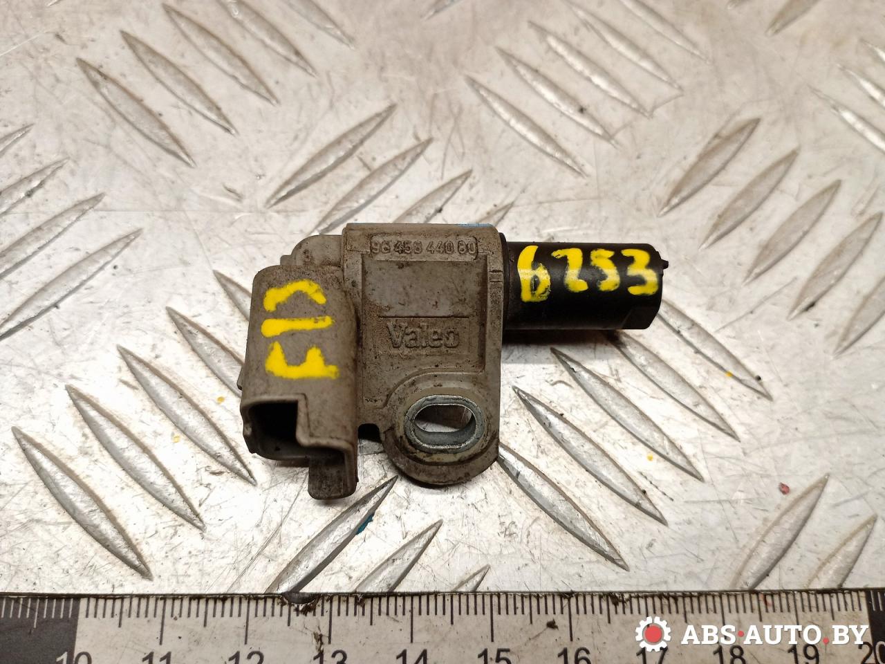 датчик распредвала Peugeot 308 T7 2010, 1.6 л., 9HY (DV6TED4), дизель, МКПП, черный, хетчбэк 5 дв., 9665443480, 96285598, 9628559880, 96285599, 9628559980, 9645844080, 9661135980, 9665443580, 9663752580, 9665443680, 962585598, 96258559880, 962585599, 96258559980, 96458440, 96585598, 9658559880, 96654434, 96654436, 9665446780 - фото №1