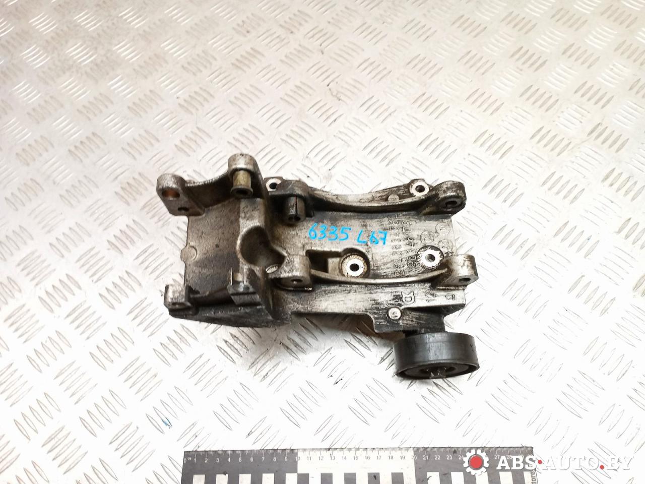 кронштейн генератора Peugeot 607 1 поколение 9D 2004, 2.2 л., дизель, МКПП, 9643834880, 96348179, 96348183 - фото №1