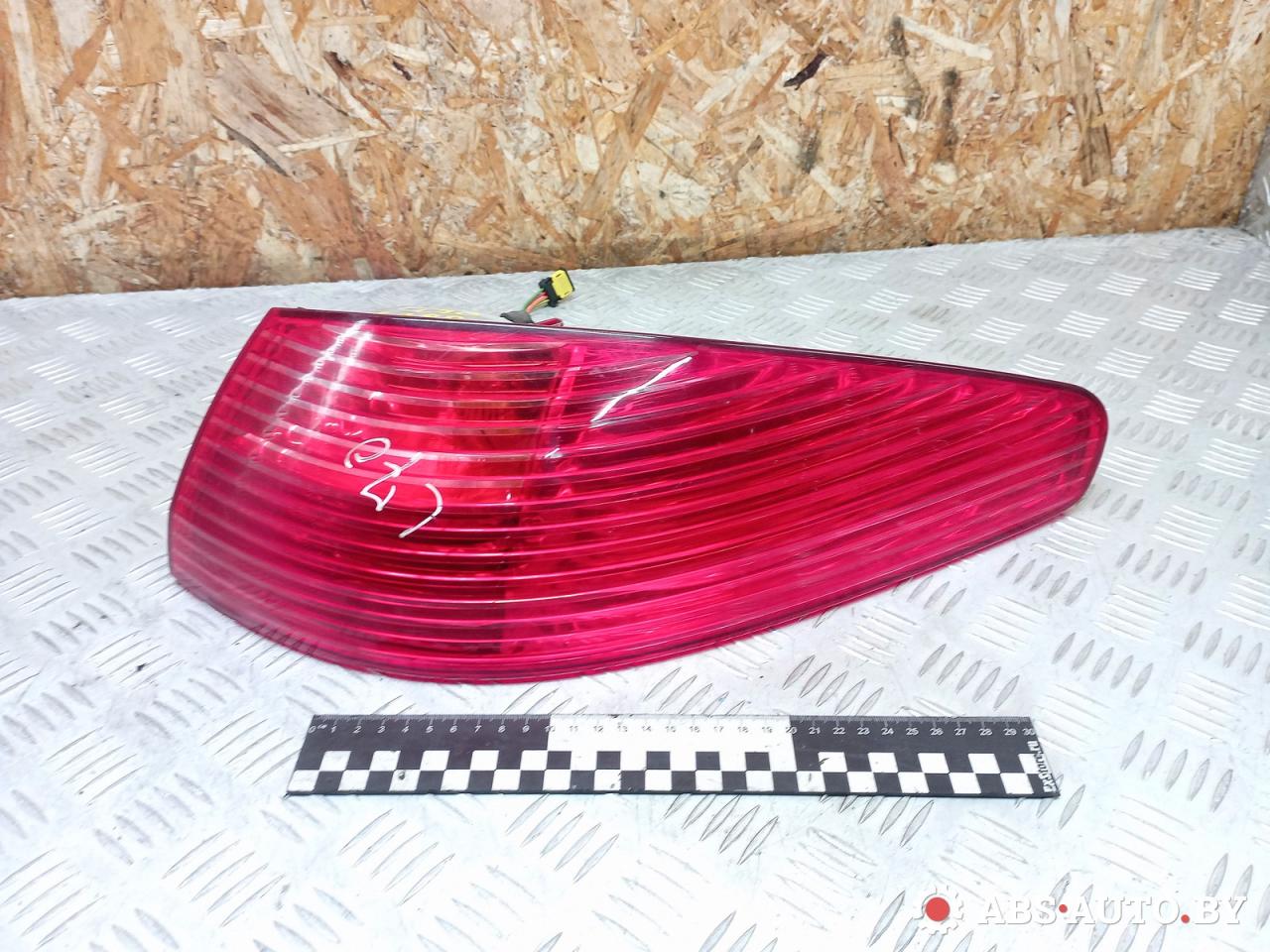 фонарь задний правый Peugeot 607 1 поколение 9D 2004, 2.2 л., дизель, АКПП, седан, 2543D - фото №1