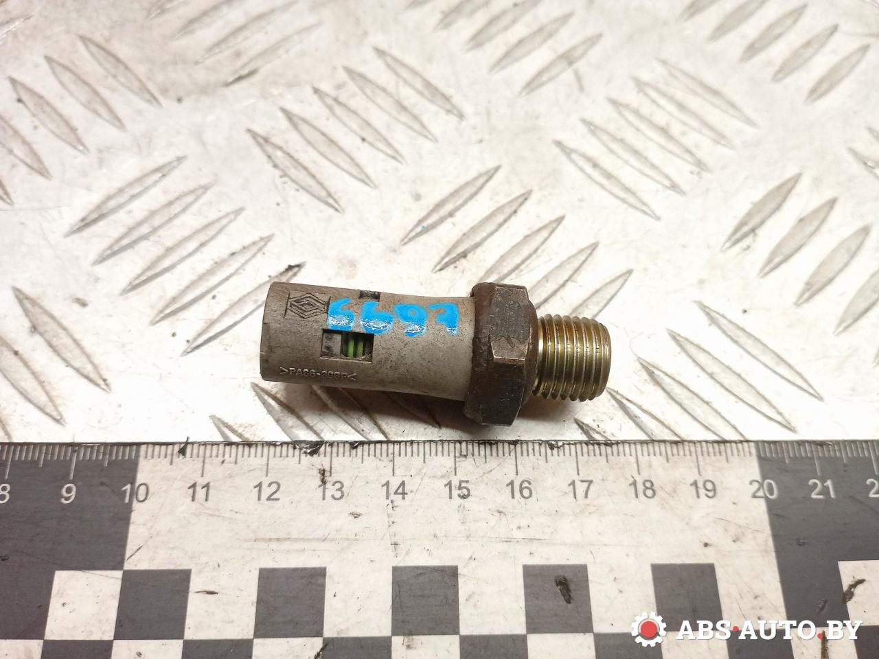 датчик давления масла Renault Laguna 2 поколение 2004, 1.8 л., бензин, МКПП, хетчбэк 5 дв. - фото №1