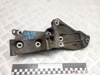 кронштейн генератора Renault Scenic 2 поколение 2005, 1.5 л., дизель, МКПП, передний привод, 8200425034