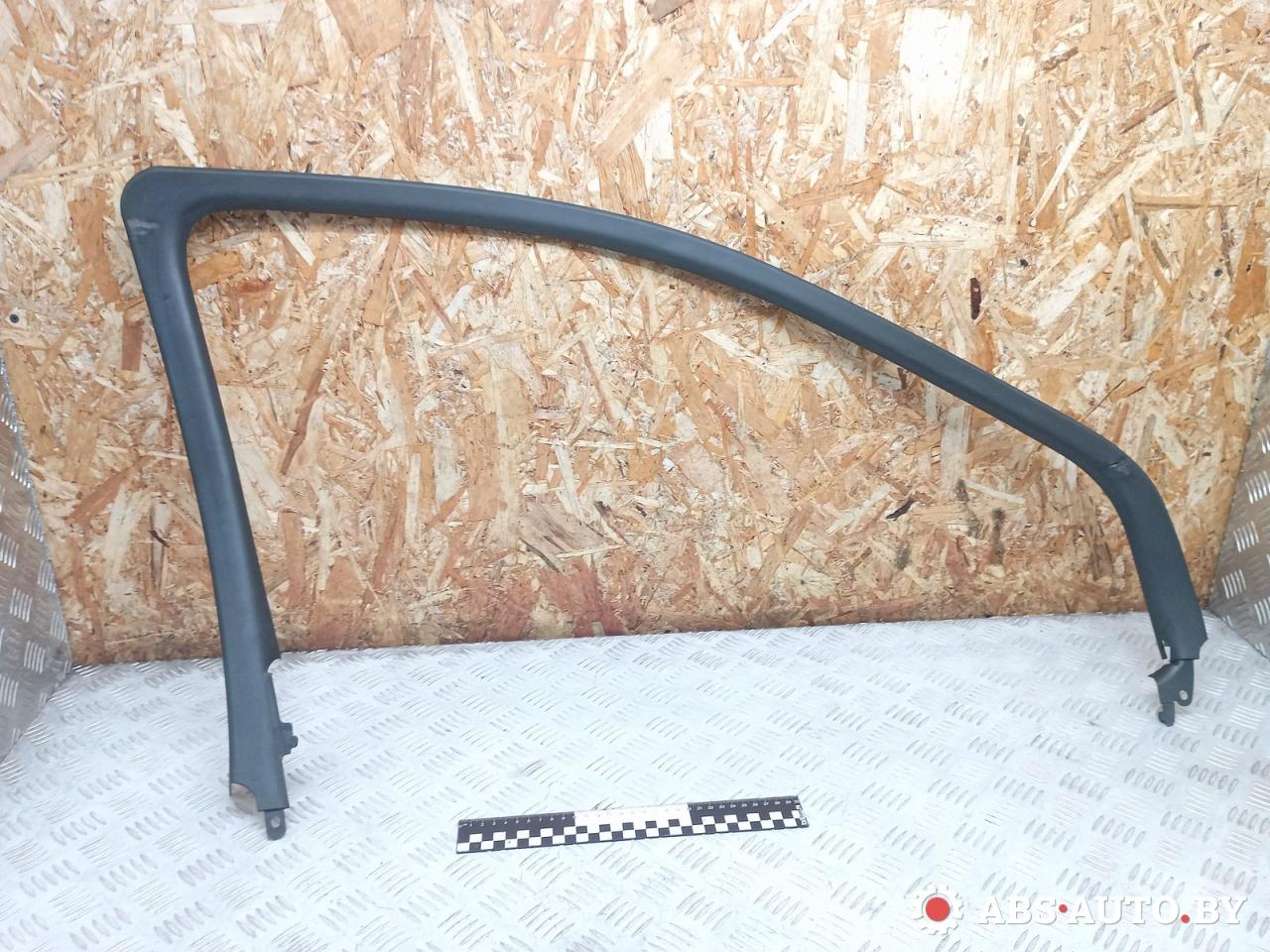 молдинг двери передней левой Opel Mokka 1 поколение 2015, 1.6 л., B 16 XER, бензин, МКПП, 95433138, 42386681 - фото №1