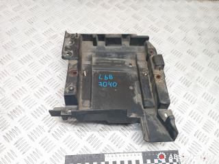 полка аккумулятора Renault Laguna 2 поколение 2004, 1.8 л., бензин, МКПП, хетчбэк 5 дв., 8200003065J