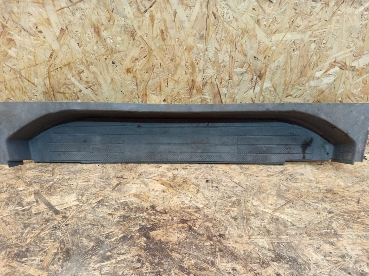 накладка на порог Mercedes-Benz Vito W639 2005, 2.2 л., OM 646.982, дизель, МКПП, микроавтобус, P0099421 - фото №1