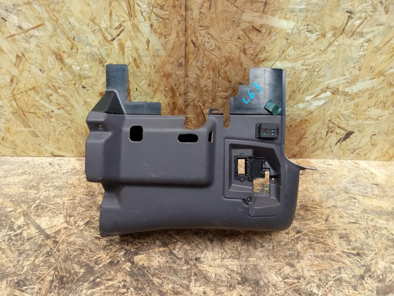 накладка на торпедо (консоль) Mercedes-Benz A W168 1 поколение (1997-2001) 2001, 1.4 л., бензин, АКПП, хетчбэк 5 дв., 1686807587 - фото №1