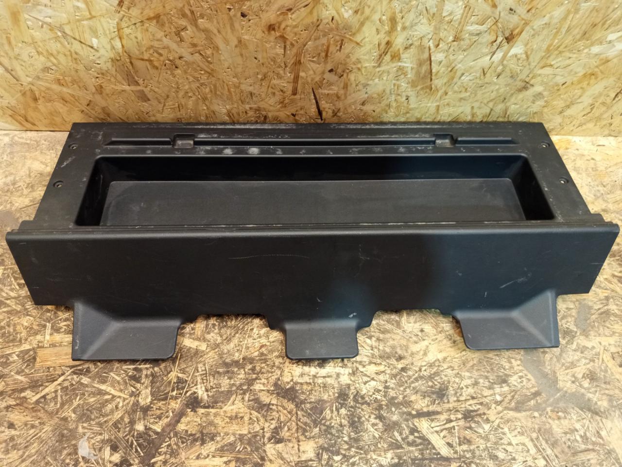 ящик под инструменты Toyota RAV4 3 поколение (XA30) 2006, 2.2 л., дизель, МКПП, внедорожник 5 дв., 5857742030 - фото №1