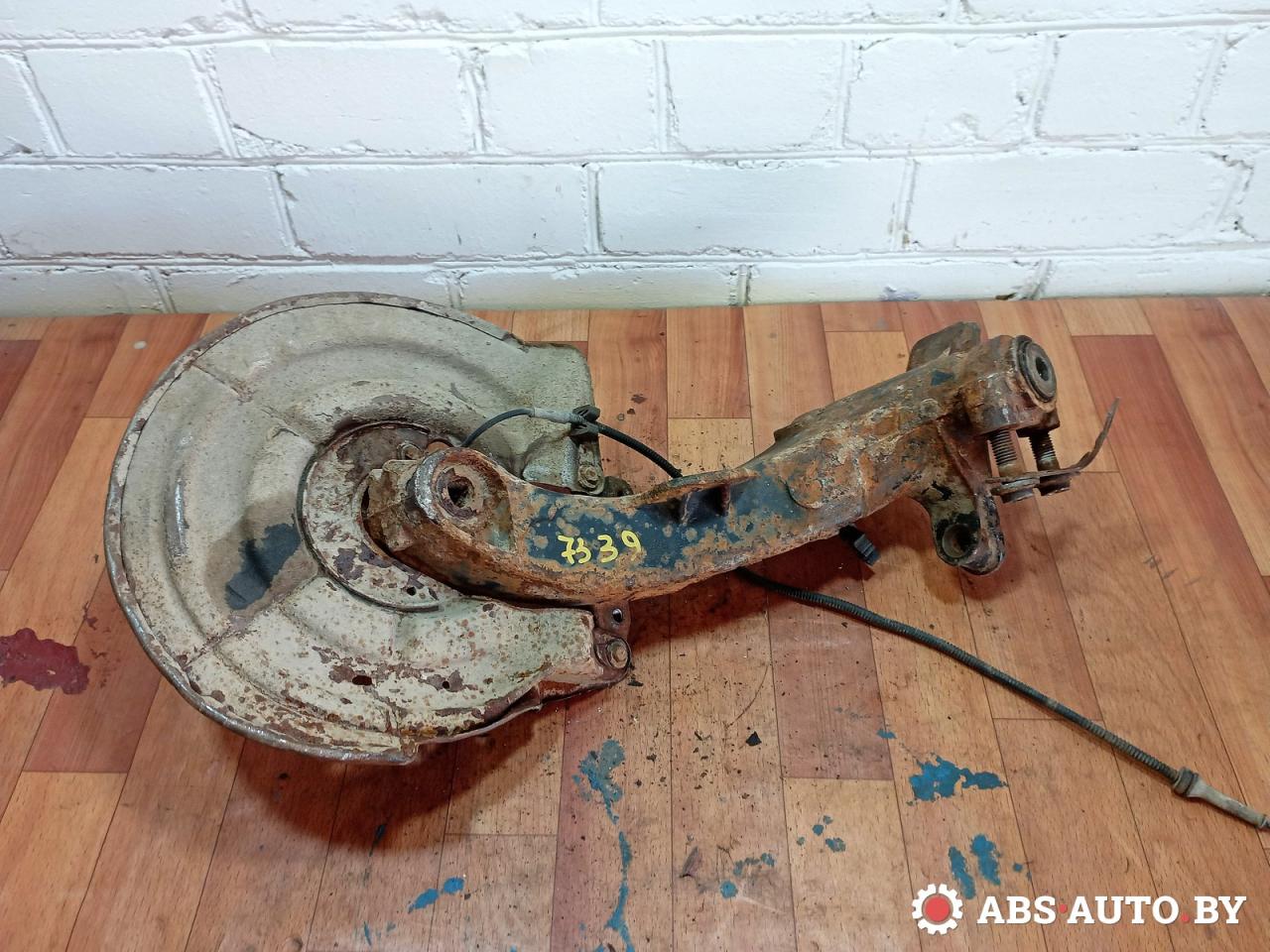 ступица задняя левая Citroen C5 1 поколение 2004, 2.2 л., дизель, МКПП - фото №1