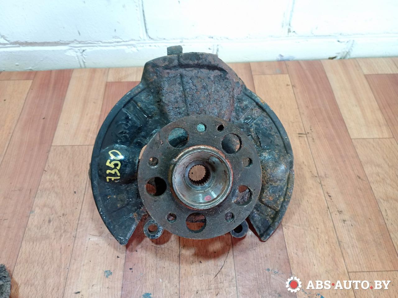 ступица передняя левая Mercedes-Benz A W168 1 поколение (1997-2001) 2001, 1.4 л., бензин, АКПП, хетчбэк 5 дв. - фото №1