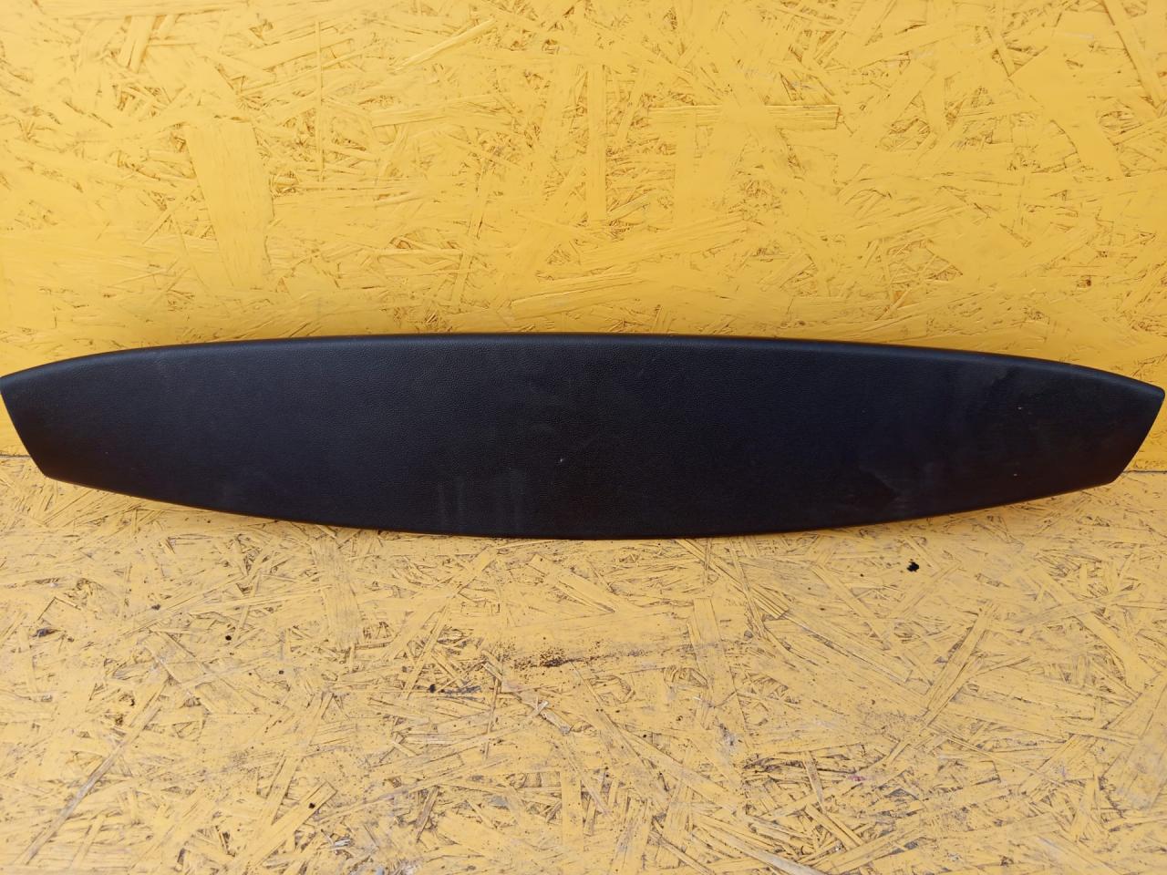 обшивка крышки багажника Mercedes-Benz M-Класс W164 2008, 3.0 л., OM642 DE30LA, дизель, АКПП, хетчбэк 5 дв., A1647400370 - фото №1