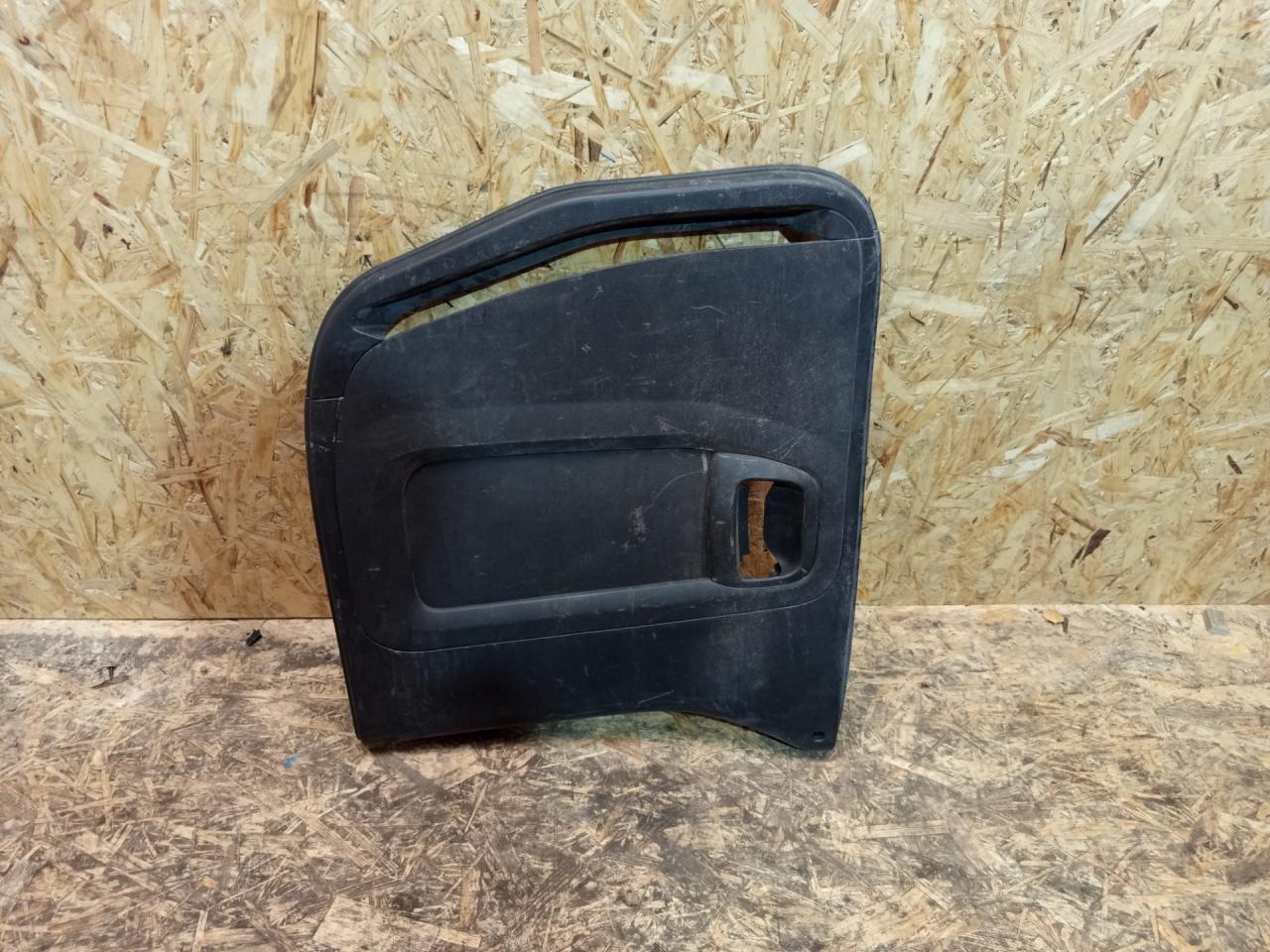 обшивка сдвижной двери Citroen Berlingo 2 поколение (B9) 2011, 1.6 л., дизель, МКПП, 9681238077 - фото №1