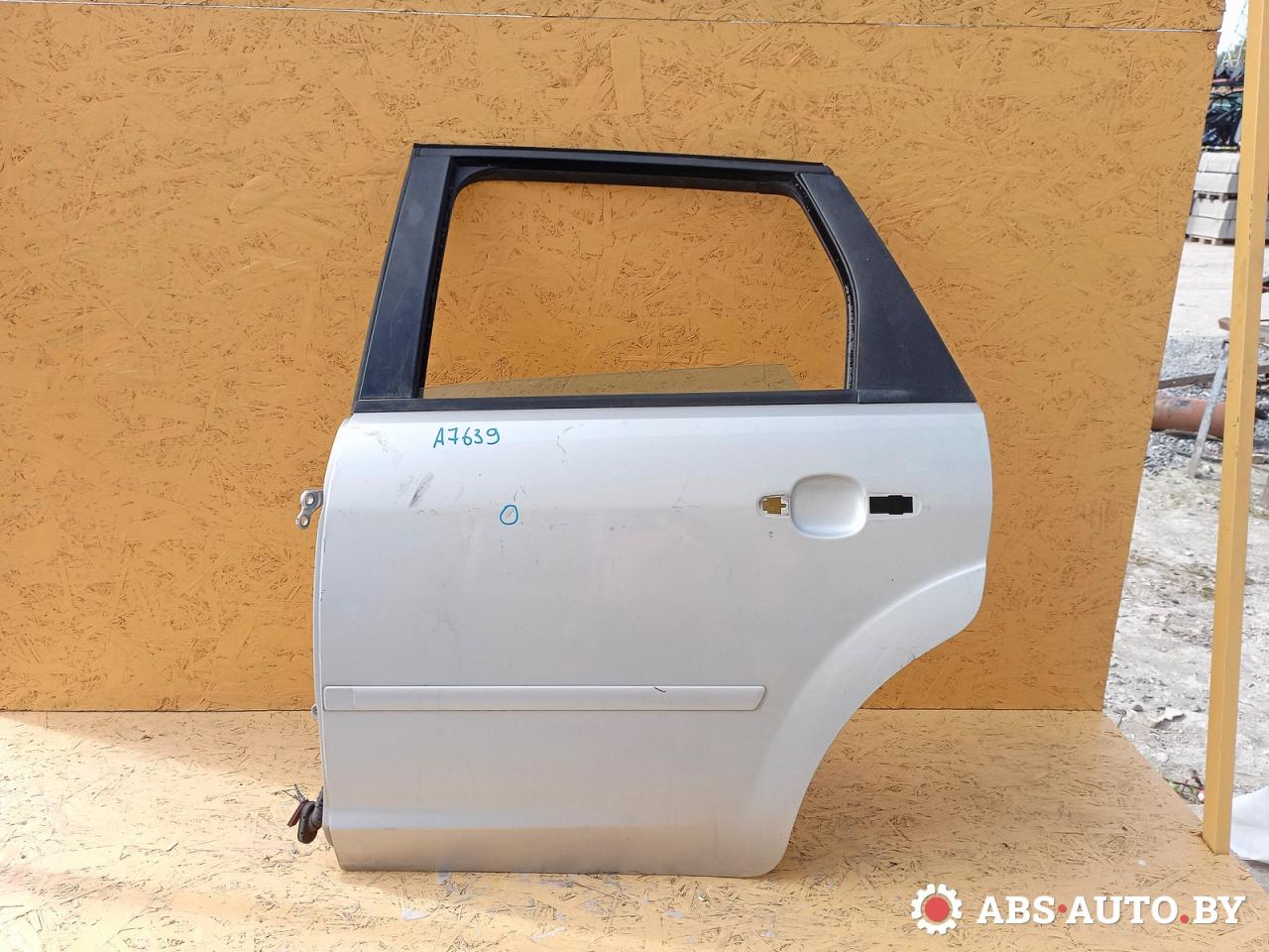 дверь задняя левая Ford Focus 2 поколение 2006, E143R001057, 43R001057, 3M5T14240AKH - фото №1