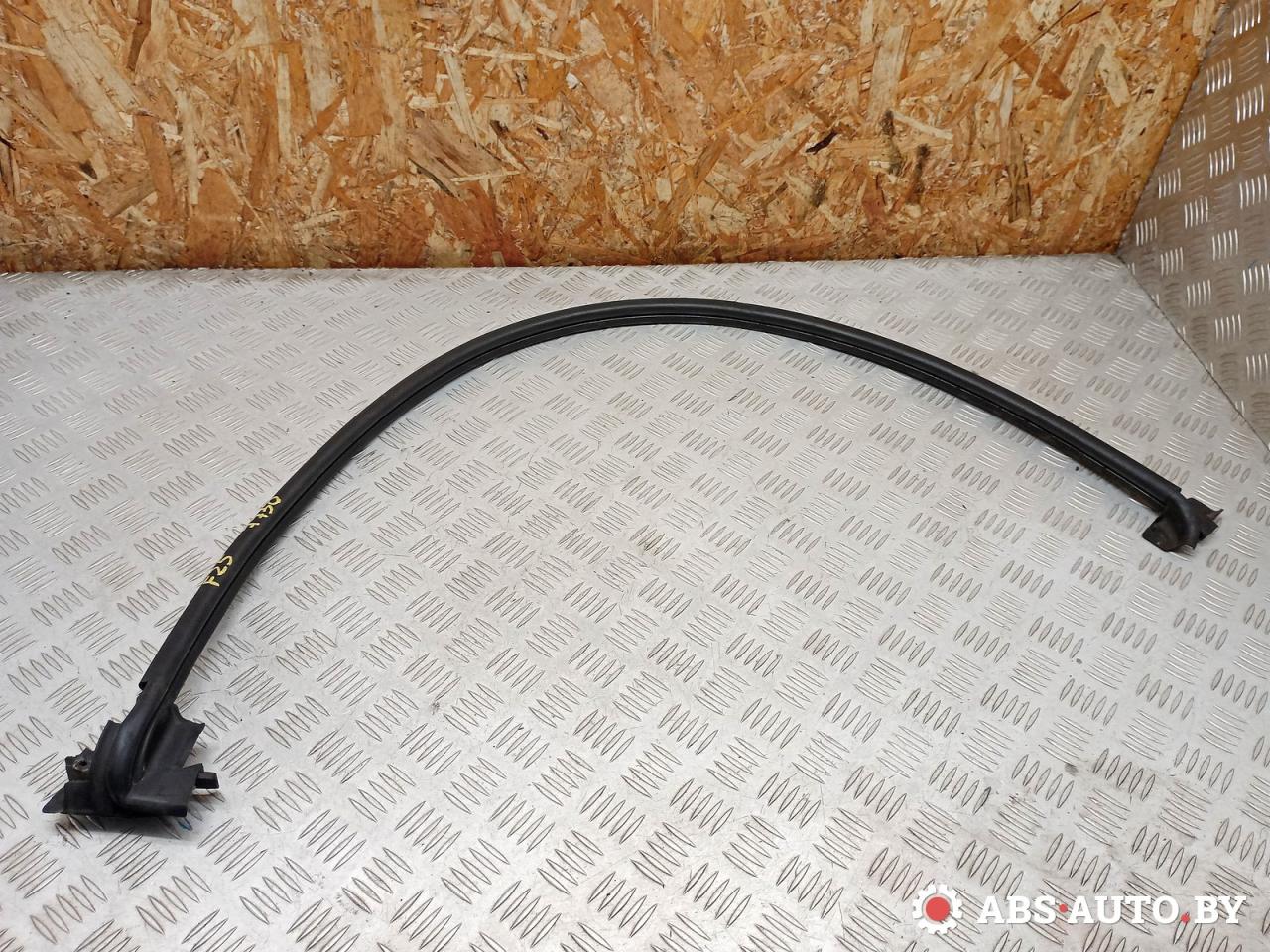 молдинг стекла Citroen Berlingo 2 поколение (B9) 2009, 1.6 л., дизель, МКПП, фургон - фото №1