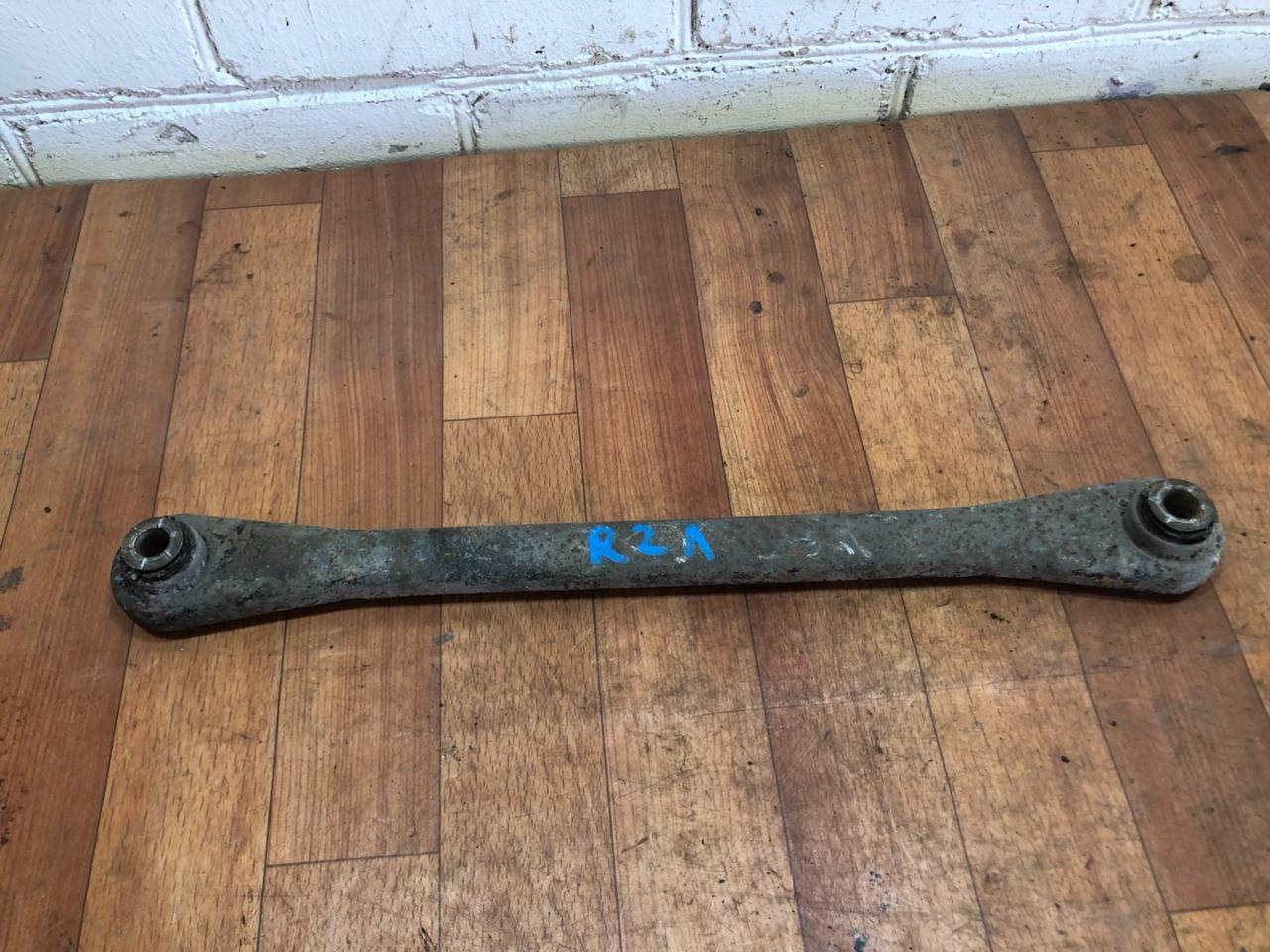 рычаг задний левый Peugeot 407 1 поколение 2006, 2.0 л., RFN (EW10J4), бензин, универсал - фото №1