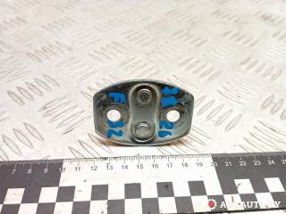 ответная часть (скоба) замка двери Toyota RAV4 3 поколение (XA30) 2006, 2.2 л., дизель, МКПП, внедорожник 5 дв., 7371742030