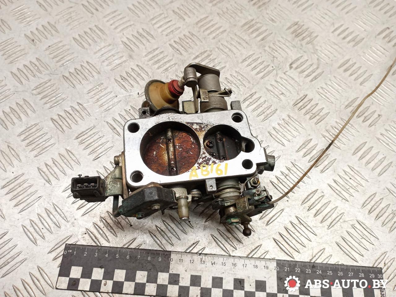 заслонка дроссельная Audi 80 8C/B4 1992, 2.0 л., бензин, 053063A - фото №1