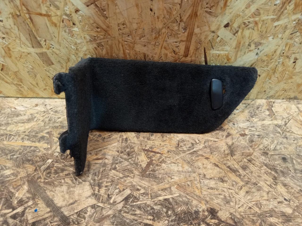 пластик Volvo XC70 1 поколение 2004, 2.4 л., дизель, АКПП, универсал - фото №1