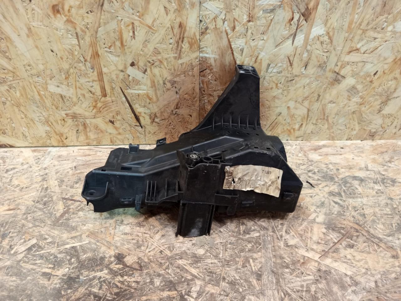 короб предохранителей Volvo XC70 1 поколение 2004, 2.4 л., дизель, АКПП, универсал, 9494210 - фото №1