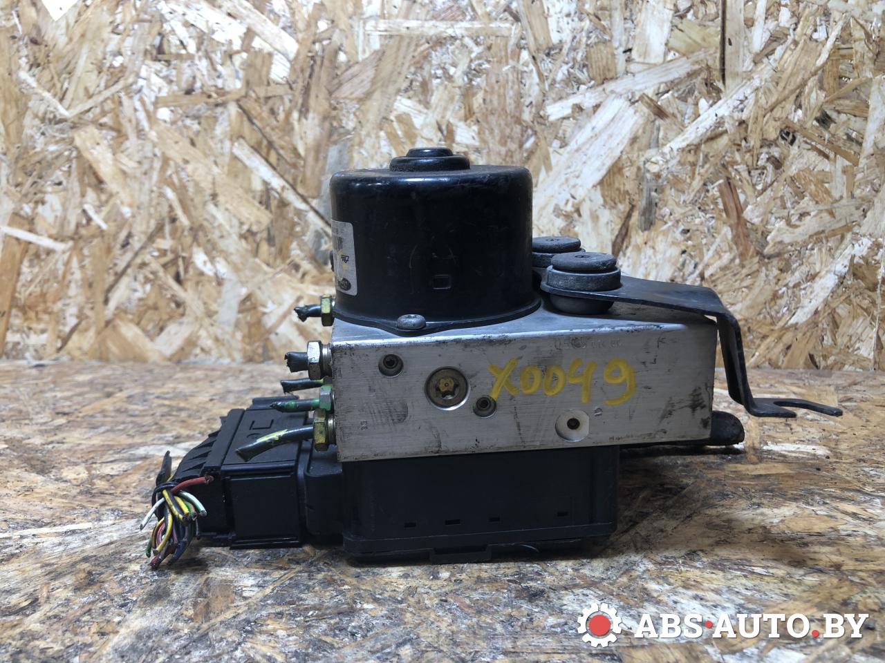 блок ABS Ford Focus 1 поколение 2000, 10020401604, 10094801023, 98AG2C285BE - фото №1