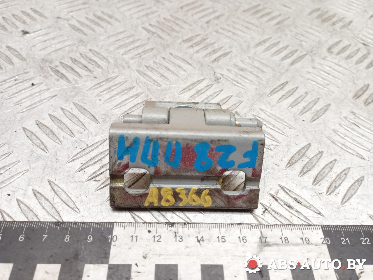 петля двери Volvo XC70 1 поколение 2004, 2.4 л., дизель, АКПП, универсал - фото №1