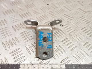 петля двери Toyota RAV4 3 поколение (XA30) 2006, 2.2 л., дизель, МКПП, внедорожник 5 дв.