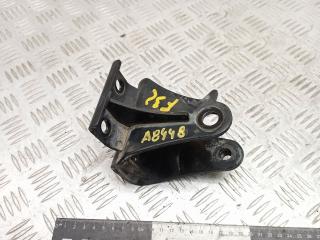 кронштейн двигателя Toyota RAV4 3 поколение (XA30) 2006, 2.2 л., дизель, МКПП, внедорожник 5 дв.