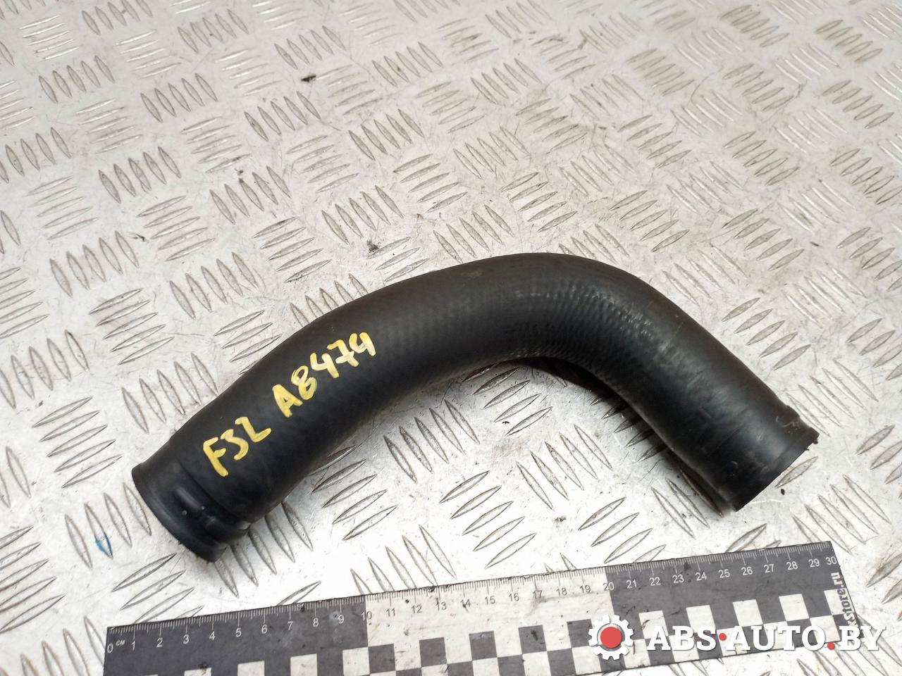 патрубок радиатора Toyota RAV4 3 поколение (XA30) 2006, 2.2 л., дизель, МКПП, внедорожник 5 дв. - фото №1