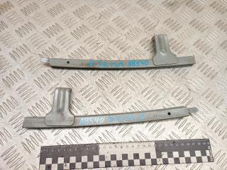 направляющая стекла Toyota RAV4 3 поколение (XA30) 2006, 2.2 л., дизель, МКПП, внедорожник 5 дв., 65XR, 65HL