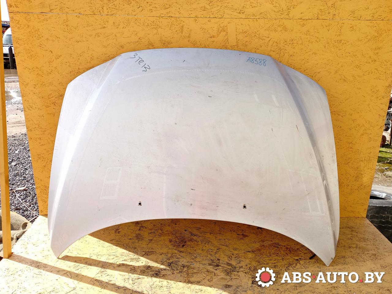 капот Volvo XC70 1 поколение 2004, 2.4 л., дизель, АКПП, универсал - фото №1