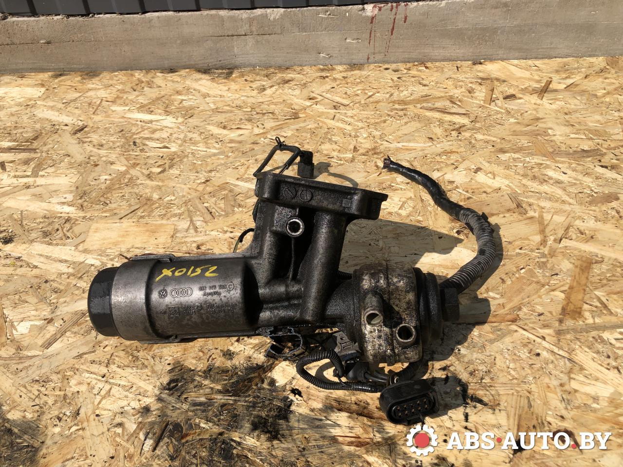 корпус масляного фильтра Volkswagen Golf 4 поколение 2001, 1.9 л., дизель, 038115389C, 038115466 - фото №1