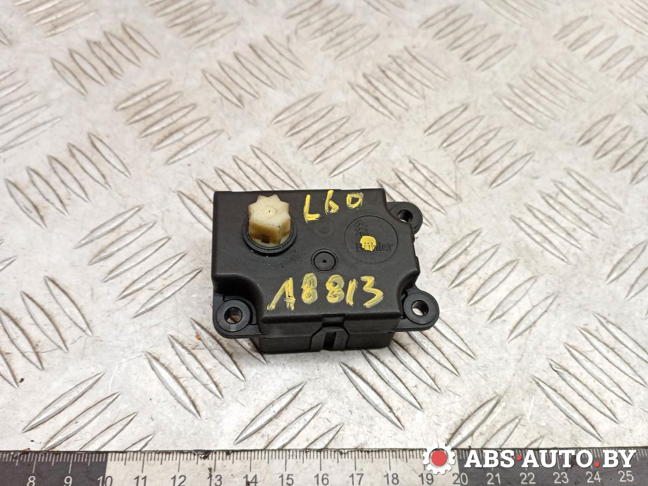 моторчик заслонки печки Renault Scenic 2 поколение 2005, 1.9 л., дизель, МКПП, минивэн - фото №1