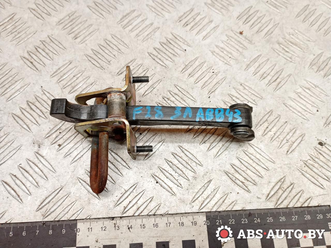 ограничитель открывания двери задней Volvo XC70 1 поколение 2004, 2.4 л., дизель, АКПП, универсал, 8650061 - фото №1