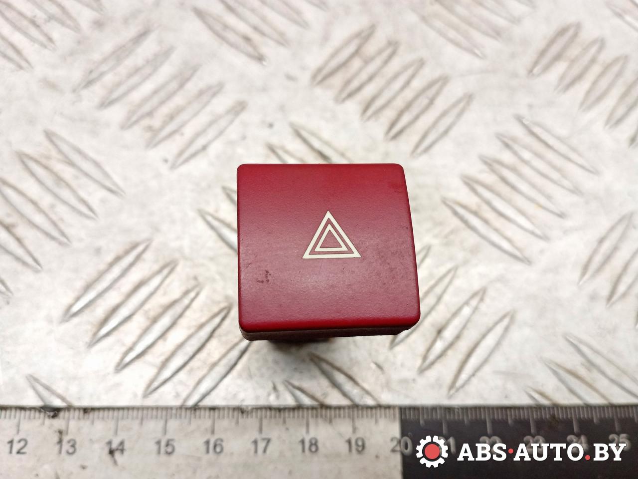 кнопка аварийной сигнализации Citroen Berlingo 2 поколение (B9) 2009, 1.6 л., дизель, МКПП, фургон, 68767, 96583113KR - фото №1