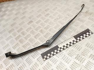 щеткодержатель (поводок стеклоочистителя, дворник) Toyota RAV4 2 поколение (XA20) [рестайлинг] 2005, 2.0 л., дизель, МКПП