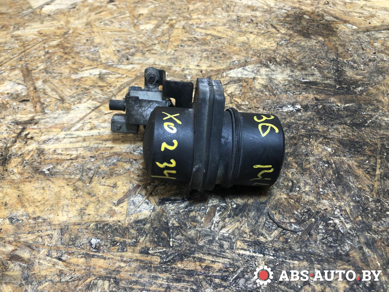 клапан вакуумного управления BMW 3 серия E36 1995, 1.8 л., бензин, 11611734578 - фото №1