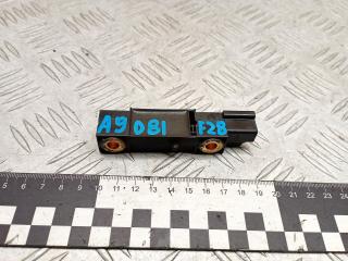 датчик удара Volvo XC70 1 поколение 2004, 2.4 л., дизель, АКПП, универсал, 8622365