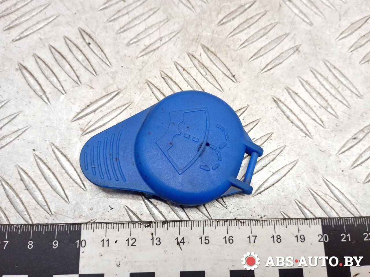 крышка бачка омывателя Volvo XC70 1 поколение 2004, 2.4 л., дизель, АКПП, универсал, 8620951 - фото №1