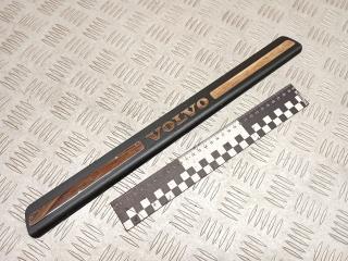 накладка на порог Volvo XC70 1 поколение 2004, 2.4 л., дизель, АКПП, универсал, 8659960