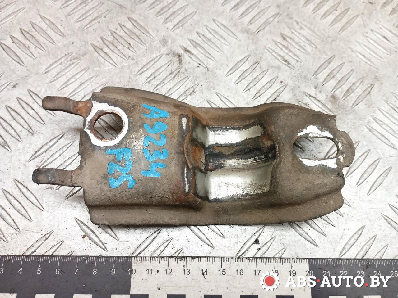 крепление стабилизатора / втулки стабилизатора Citroen Berlingo 2 поколение (B9) 2009, 1.6 л., дизель, МКПП, фургон, 96839076 - фото №1