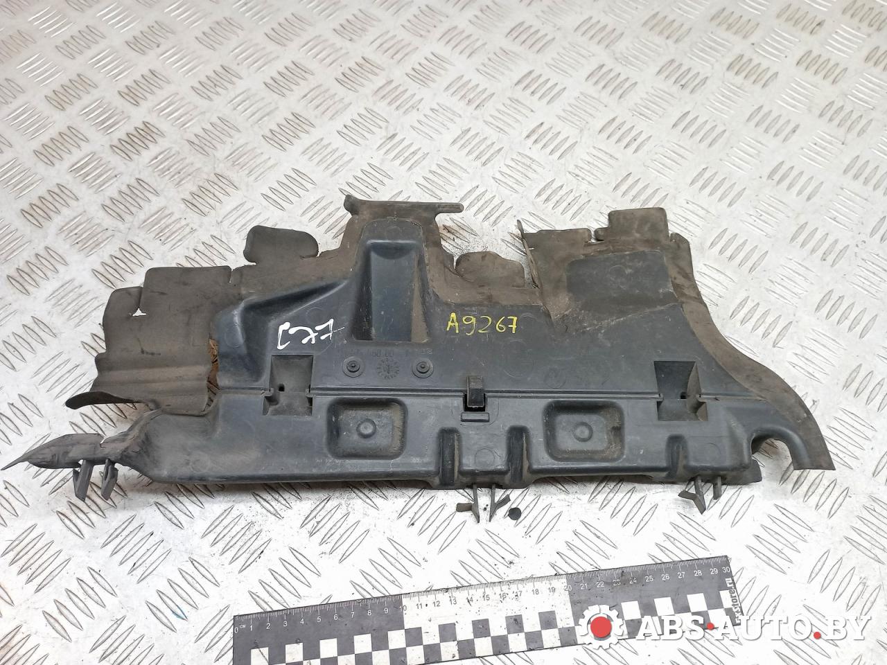 воздуховод (дефлектор) радиатора Peugeot 407 1 поколение 2006, 2.0 л., дизель, АКПП, универсал, 9651546880, P9651546880 - фото №1